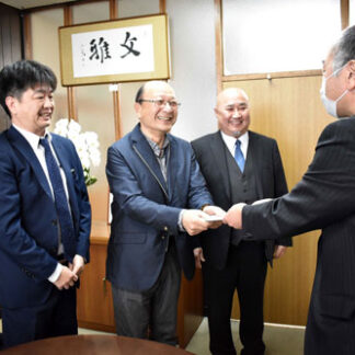 歳末たすけあいにあすなろサッポロビール会寄付(2021-12-20)