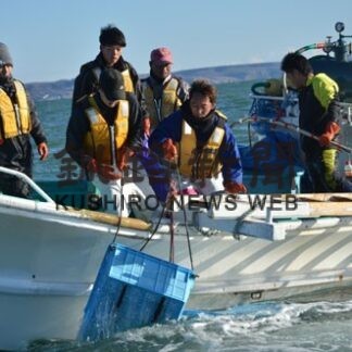 記者の目③　赤潮でウニなどに甚大な被害 将来見える漁業支援を(2021-12-29)