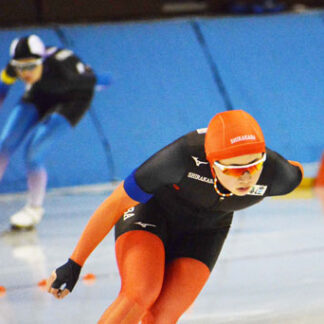 前田（中標津広陵中出）優勝　森野（別海中央中出）が準Ｖ　女子３０００　全道高校スケート(2021-12-18)