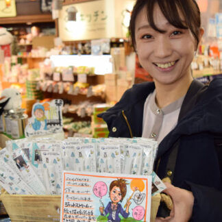 原田さんボールペンデザイン、市内で販売し好評(2021-12-15)