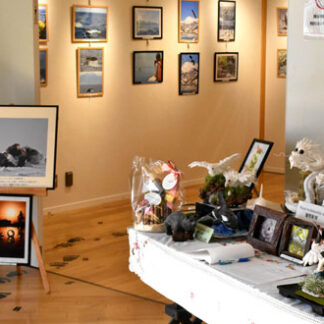 紙粘土で飾り細工作品展(2021-12-18)