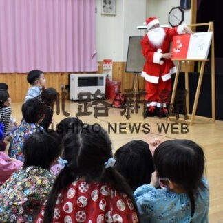 根室市図書館で読み聞かせイベント(2021-12-21)