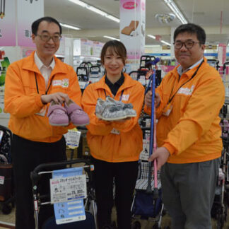 福祉用具を多数販売　はぁ～とふるの森(2021-12-10)