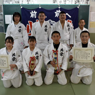 釧共栄男子が準優勝　柔道・全道中学新人団体、女子は３位入賞(2021-12-12)