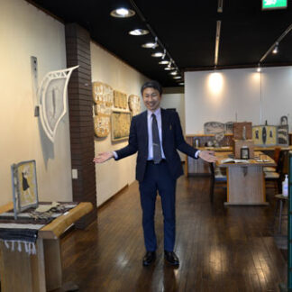 佐藤紙店ギャラリー開設　地域の芸術、文化応援(2021-12-16)