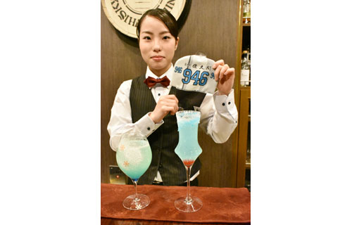 女子アイホアニメ「プラオレ」釧路でパネル設置やシール配布_1(2021-12-10)