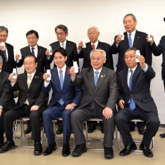 生乳の生産調整に懸念　知事と管内首長が懇談(2021-12-18)