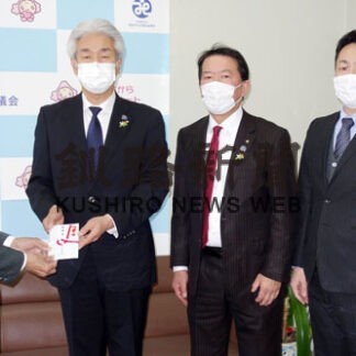 善意の支援相次ぐ　歳末たすけあいに寄付、寄贈_3(2021-12-28)