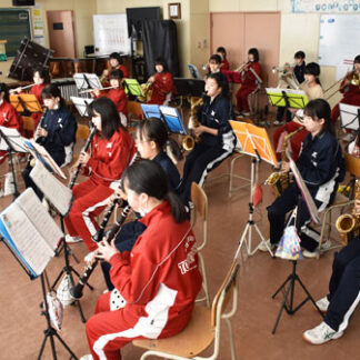 鳥取西中学校吹奏楽部が１１日地域交流コンサート(2021-12-09)