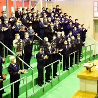 花咲市場で初競り　神事、手締めで祈念(2022-01-06)