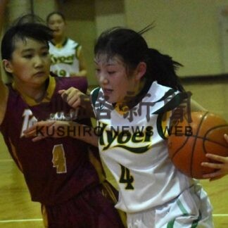 男女１６強出そろう　釧新杯中学バスケ_1(2022-01-16)