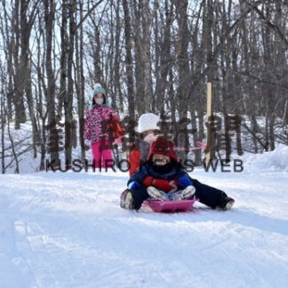 そり遊び「楽しい」　釧路市動物園(2022-01-31)