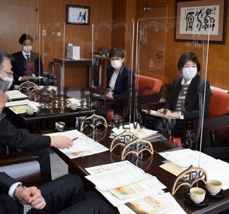 市役所で「釧路市まちづくり基本構想」フォローアップ会議(2022-03-30)