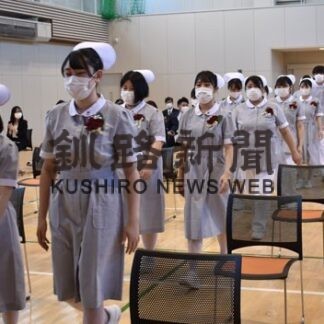 １９人新たな一歩　医師会看護専門学校で卒業式(2022-03-08)