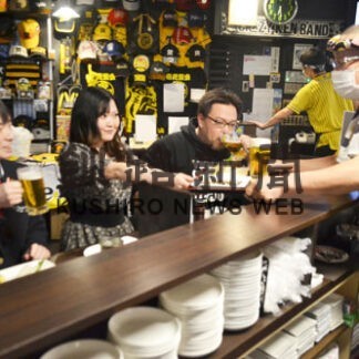 飲食店２カ月ぶり通常営業　まん延防止解除、末広に活気戻る(2022-03-23)