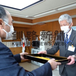 新１年生に黄色いハンカチ(2022-03-23)