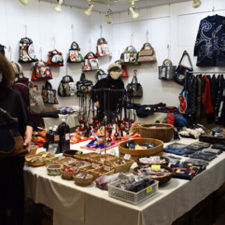 古布のバッグなど３００点　旭川の染め織工房、釧路で手づくり展(2022-04-06)