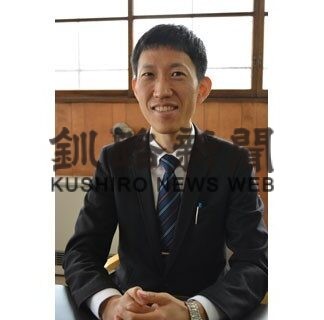 「地域の声聞き政治に反映」　国民民主臼木氏来社、参院選での支持訴え(2022-04-28)