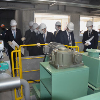 石炭灰とＣＯ２鉱物化　ＫＣＭ、実証実験施設が完成_1(2022-04-06)