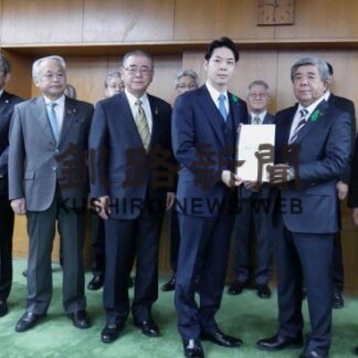 赤潮被害 支援継続を　釧根首長ら知事に要請(2022-04-22)