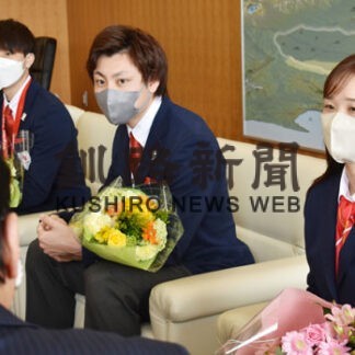 森重選手ら故郷別海凱旋　北京五輪銅「力発揮できた」(2022-04-08)