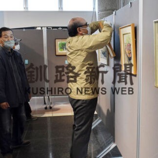 花や風景 色紙画多彩に　日本水彩画会釧路支部 きょうから作品展(2022-06-01)
