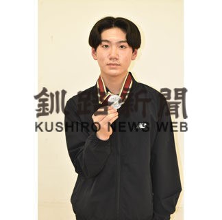 光洋中・奥山さん競泳５０平で根室中学新　(2022-05-26)