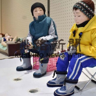 日常生活に懐かしさ　創作人形作家の江口さんが作品展(2022-06-19)