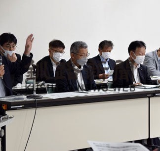 市政懇談会始まる　中心市街地のウオーカブル化強調(2022-06-29)