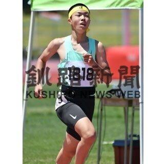 笛木（標茶虹別）男子１５００制す　陸上中体連釧路、根室地区　(2022-06-26)