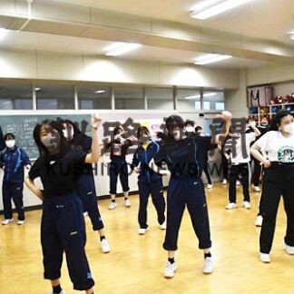 全校応援 準備に熱 代決進出で３年ぶりに　２８日から高校野球支部予選_1(2022-06-26)