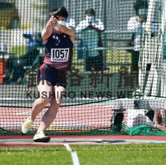 鈴木（釧江南３年）棒高跳び３位　全道高体連陸上_2(2022-06-15)