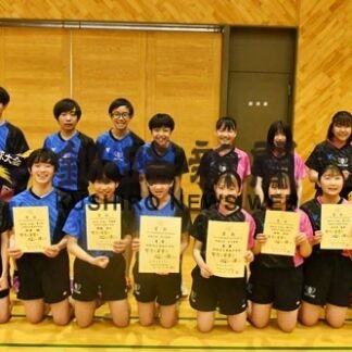 中体連卓球　釧鳥取アベック優勝(2022-06-20)