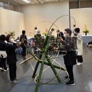 生け花 個性光る　草月流釧路会、10日から作品展(2022-06-10)