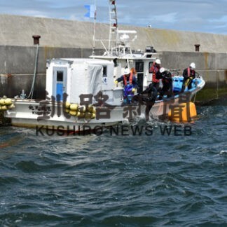 海底熟成で風味まろやか　福司１００本引き上げ(2022-06-06)