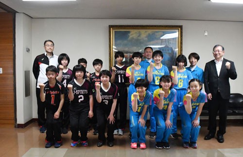 小学バレー 釧路ＡＴ１とＪ―Ｓｐｉｒｉｔｓ、北大会での活躍誓う(2022-06-22)