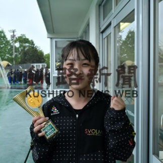 雨の中つかんだＭＶＰ　釧新杯陸上_1(2022-06-12)