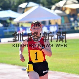 鈴木（釧江南３年）棒高跳び３位　全道高体連陸上_1(2022-06-15)