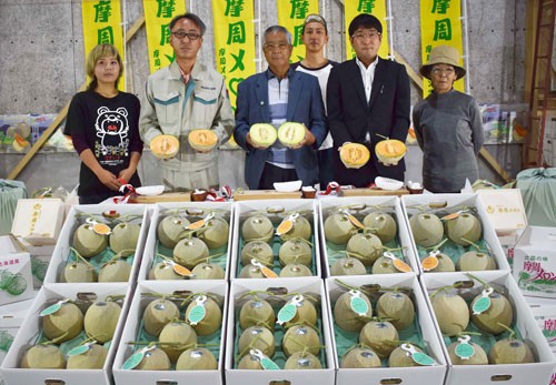 摩周メロン初出荷祝う 弟子屈で豊穣祭(2022-07-29)