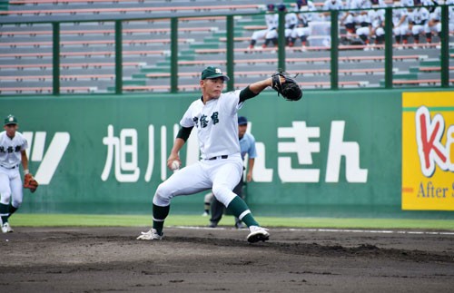 武修館 釧路勢対決制す　高校野球北大会(2022-07-17)