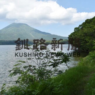 阿寒湖畔滝口線道路が開通　雄阿寒岳の眺望楽しんで(2022-07-04)