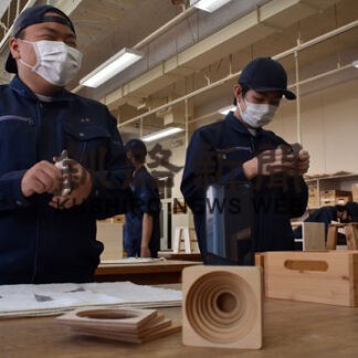 木工品、生徒ら丁寧に仕上げ　中標津支援学校５日に販売会(2022-07-03)