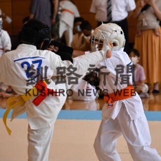 空手　型、組手５０人競う　釧路で北極杯極真交流大会(2022-07-10)