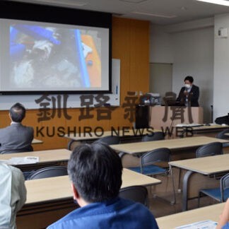 魚の胃袋洗浄器を紹介　産業技術振興センター成果報告会(2022-07-14)