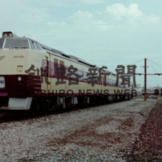 キハ183系と281系_1(2022-07-18)