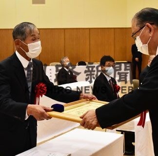 根室の発展に貢献　市、功労者ら１５個人団体表彰(2022-08-23)