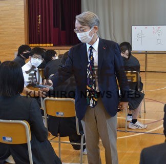 性と生テーマに思春期保健講座　白糠高(2022-08-04)