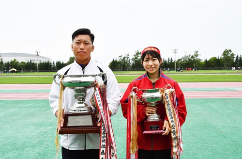 鳴川(釧明輝2年)ハンマー投げⅤ最優秀 女子は3冠の鈴木(釧湖陵2年)(2022-08-29)