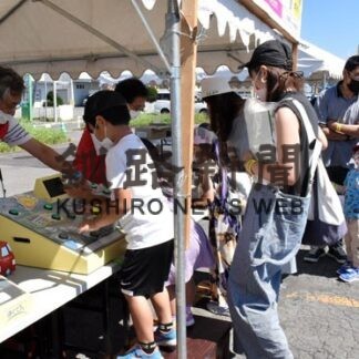 キッズフェスタで消防隊員や警察官の職業体験(2022-08-22)