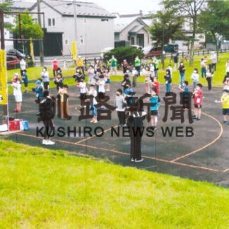 愛国西公園で子供ラジオ体操　２町内会合同で(2022-08-05)
